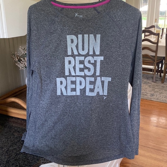 Gray Long Sleeve Active Top - LARGE - Picture 5 of 5